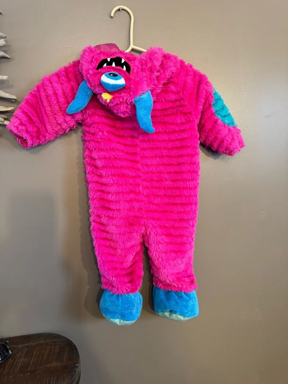 Pink little one eyed‎ monster Halloween costume